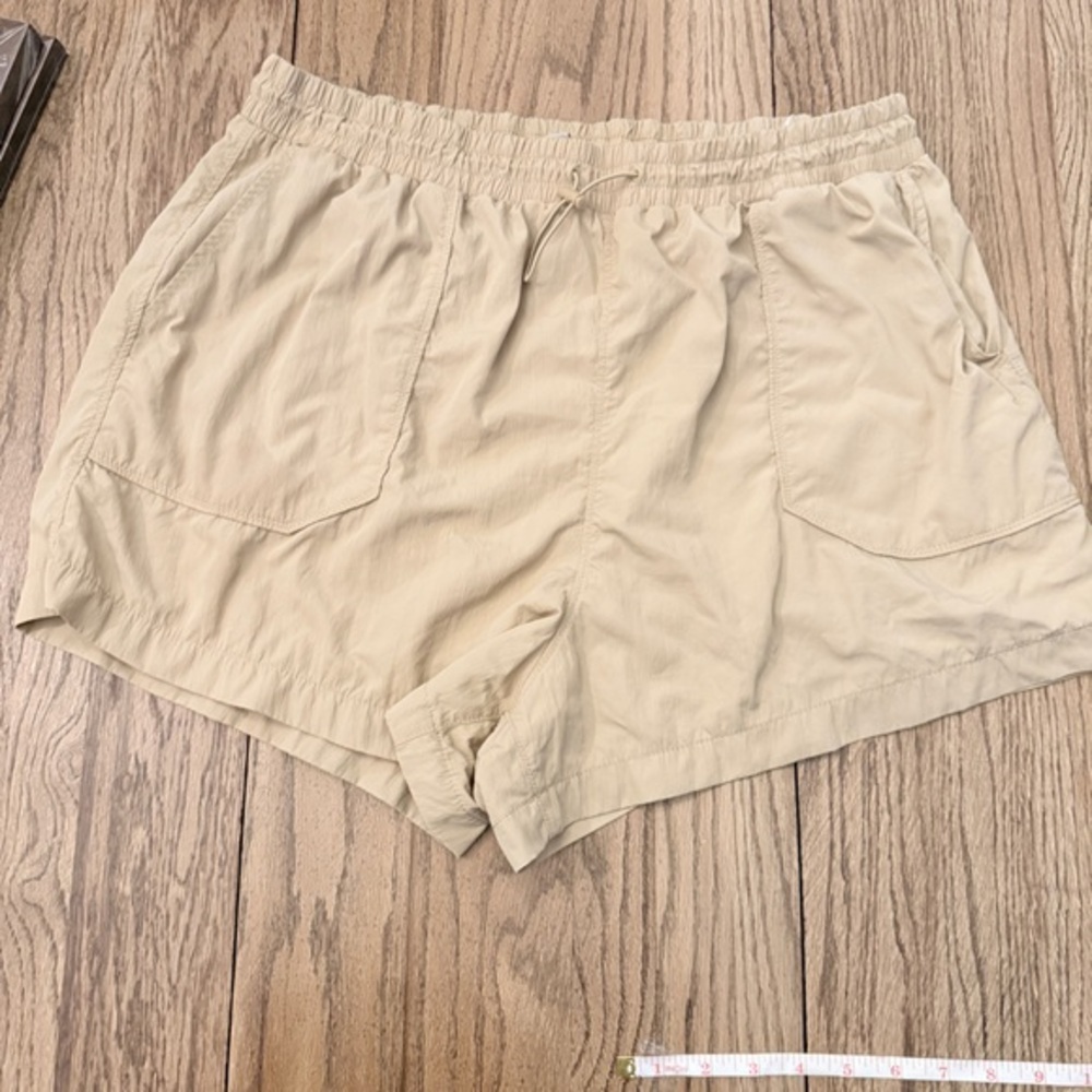 Alpine Design Women's Tan Nylon Shorts Sz XL  Casual  CH